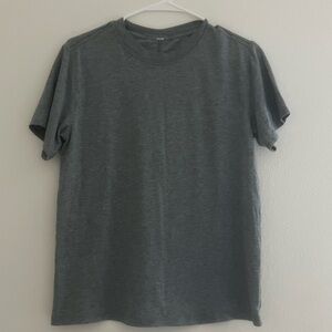 LuluLemon Dry Fit Loose Grey Tea Size 4